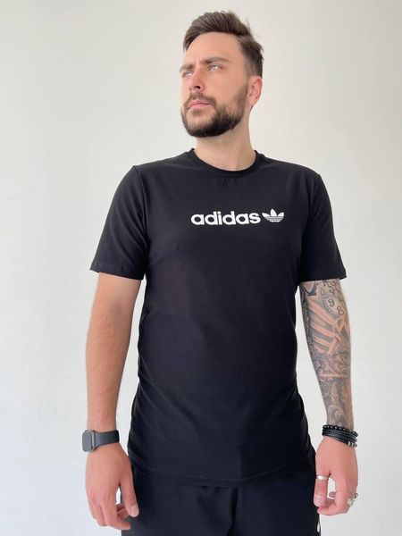 Чорна чоловіча бавовняна футболка Adidas літня з вишитим логотипом та округлим вирізом для спорту та міського життя 269 фото
